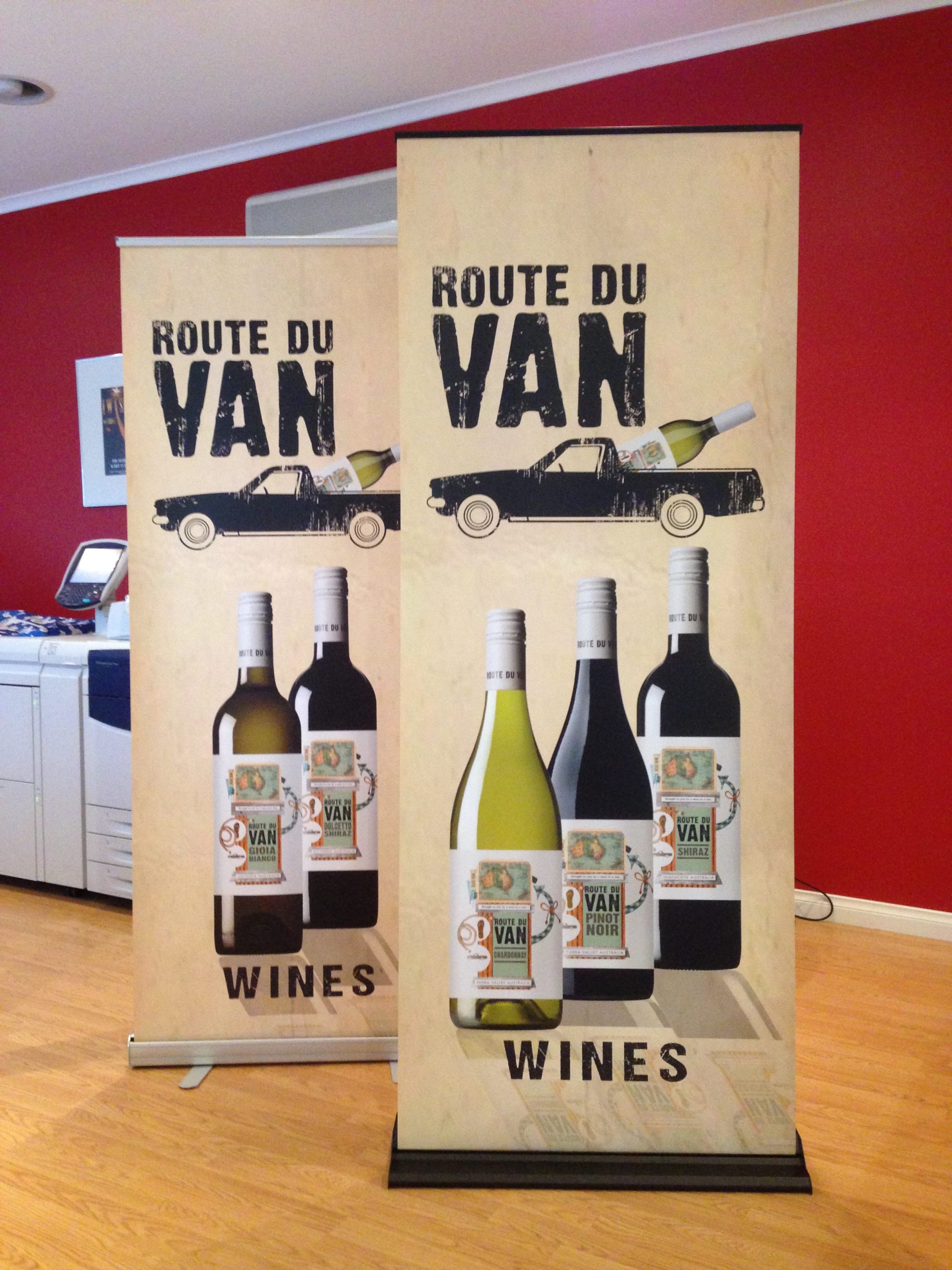 ROUTE DE VAN Retractable Banner