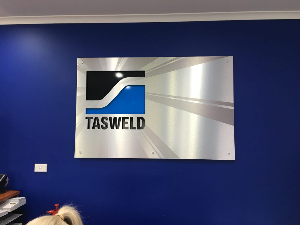 MD Brown Vehicle Signage