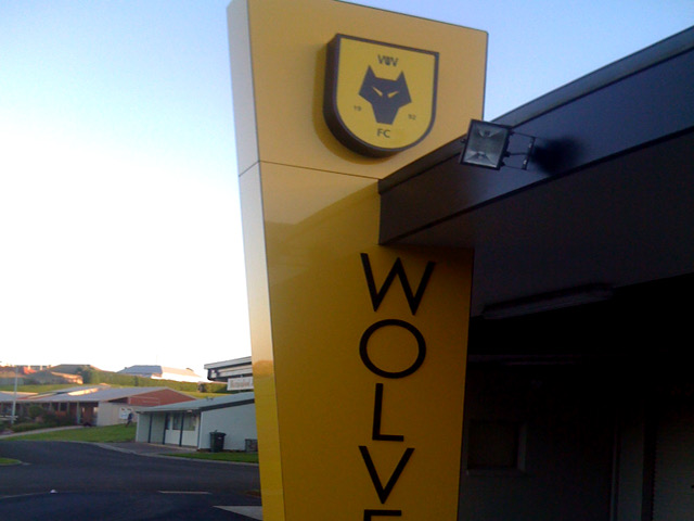 Warrnambool Wolves pylon sign