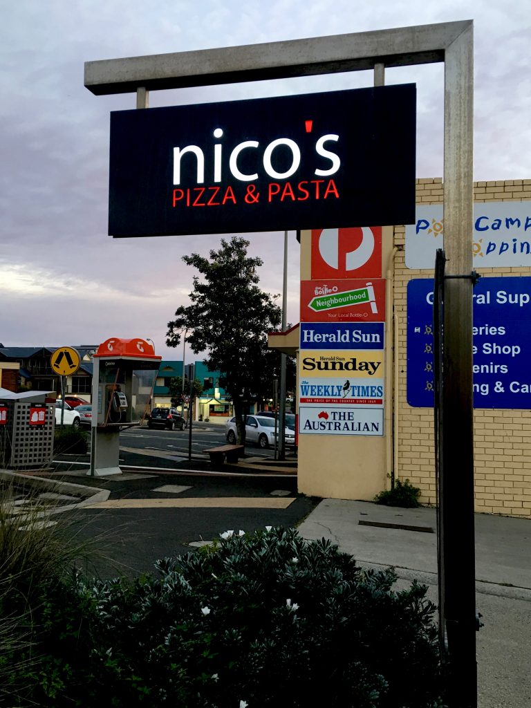 icos Pizza Lightbox